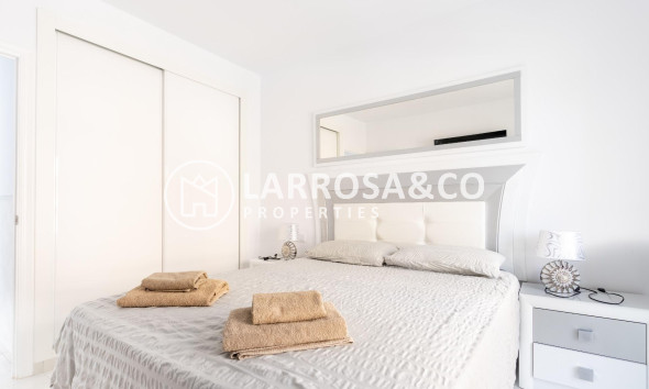 A Vendre - Semi-detached house - Torrevieja - Punta Prima