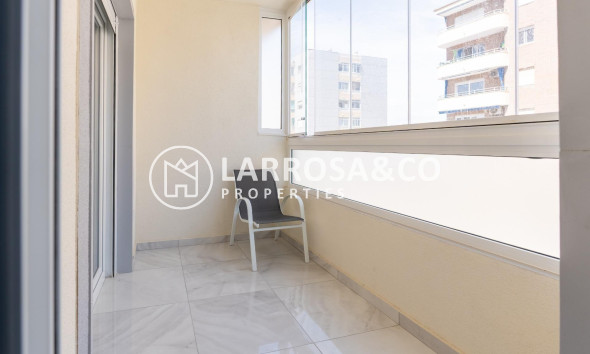 A Vendre - Semi-detached house - Torrevieja - Punta Prima