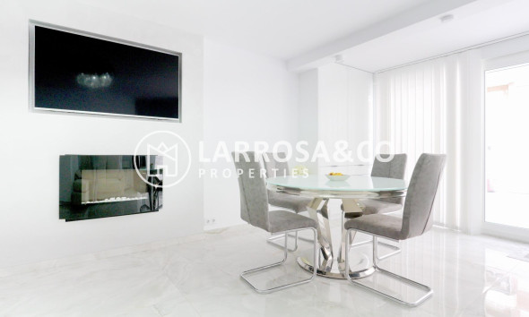 A Vendre - Semi-detached house - Torrevieja - Punta Prima