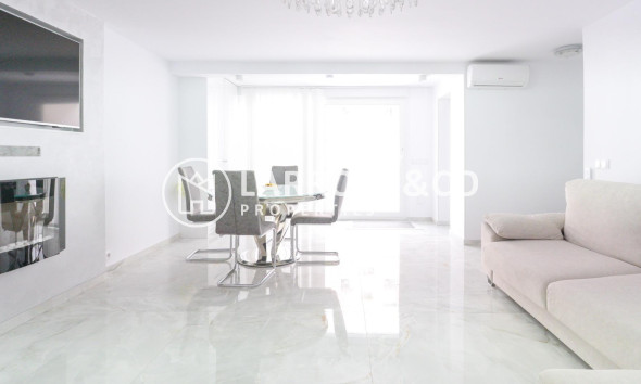 A Vendre - Semi-detached house - Torrevieja - Punta Prima