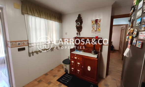 Herverkoop - Villa - Torrevieja - Los Balcones