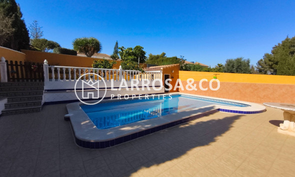 Herverkoop - Villa - Torrevieja - Los Balcones