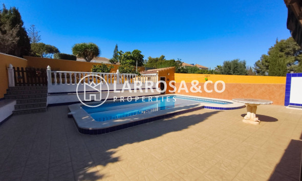 Herverkoop - Villa - Torrevieja - Los Balcones