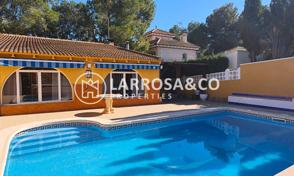 Herverkoop - Villa - Torrevieja - Los Balcones