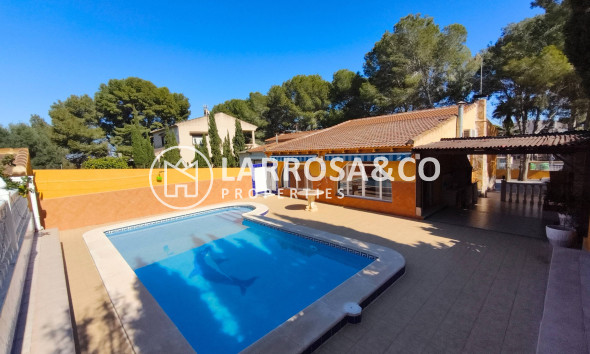 Herverkoop - Villa - Torrevieja - Los Balcones
