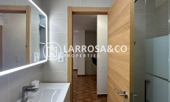 Resale - Apartment - Torrevieja - La Mata