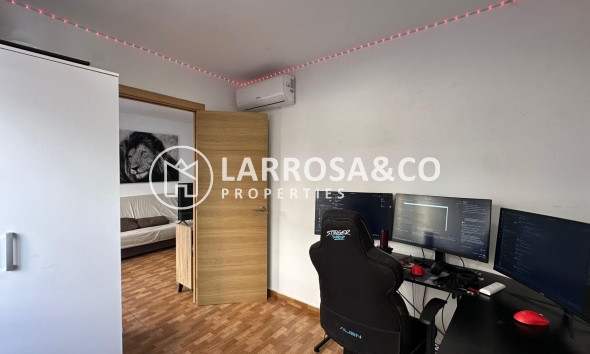 Resale - Apartment - Torrevieja - La Mata