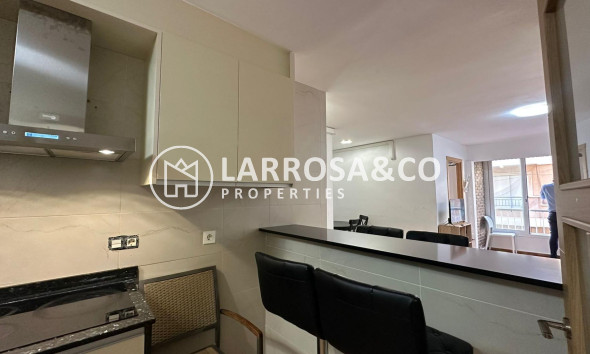 Resale - Apartment - Torrevieja - La Mata