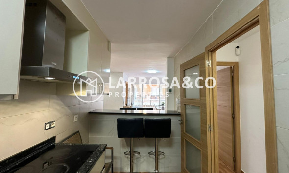 Resale - Apartment - Torrevieja - La Mata