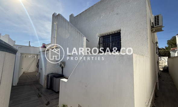 Resale - Detached House/Villa - Villamartín - Costa Blanca