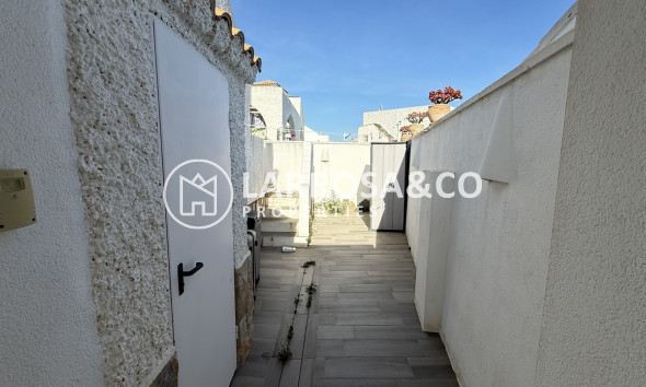 Resale - Detached House/Villa - Villamartín - Costa Blanca