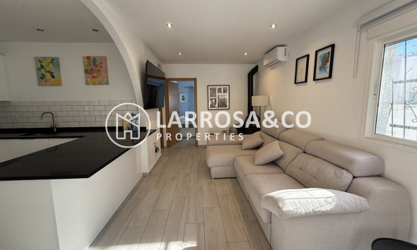 Resale - Detached House/Villa - Villamartín - Costa Blanca