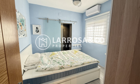 Resale - Detached House/Villa - Villamartín - Costa Blanca