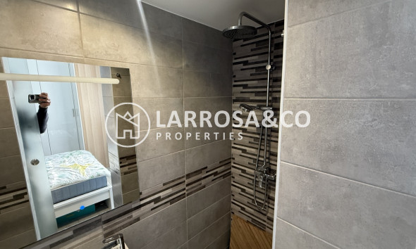 Resale - Detached House/Villa - Villamartín - Costa Blanca