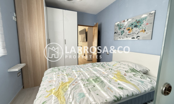 Resale - Detached House/Villa - Villamartín - Costa Blanca