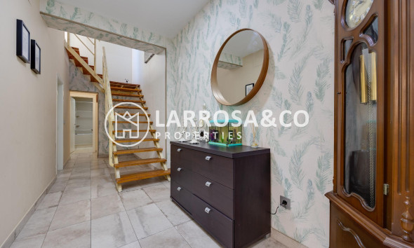 Resale - Semi-detached house - Torrevieja - Centro