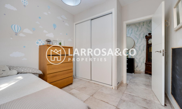 Resale - Semi-detached house - Torrevieja - Centro