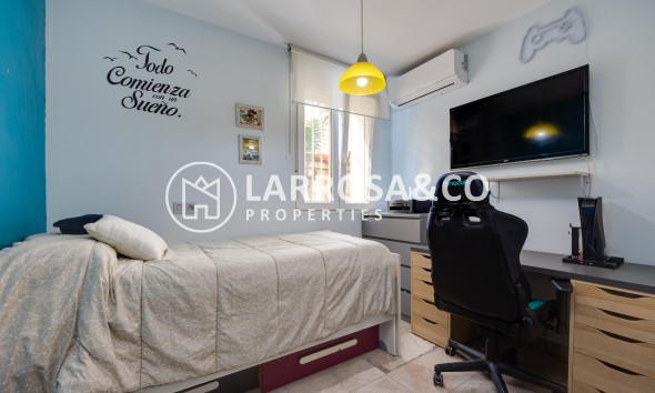 Resale - Semi-detached house - Torrevieja - Centro