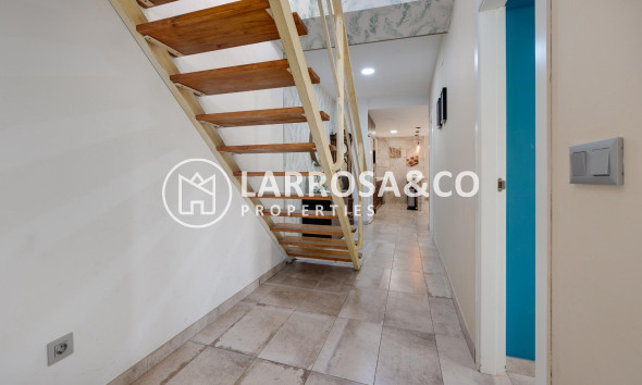 Resale - Semi-detached house - Torrevieja - Centro