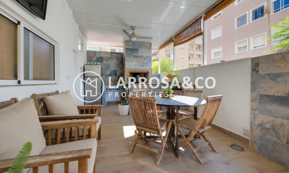 Resale - Semi-detached house - Torrevieja - Centro