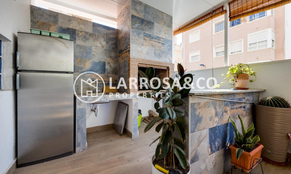 Resale - Semi-detached house - Torrevieja - Centro