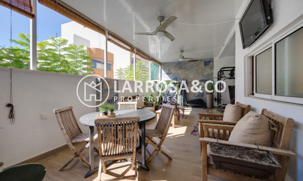 Resale - Semi-detached house - Torrevieja - Centro