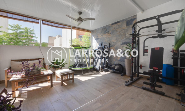 Resale - Semi-detached house - Torrevieja - Centro