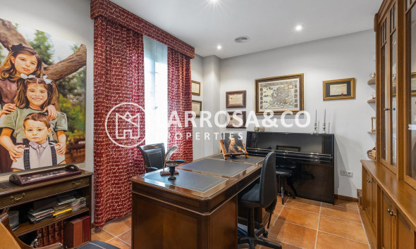 Herverkoop - Villa - Torrevieja - La veleta