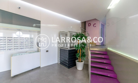 Reventa - Apartamento - Torrevieja - Playa del cura