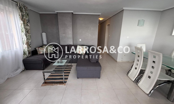 Resale - Apartment - Torrevieja - Playa de los Naufragos