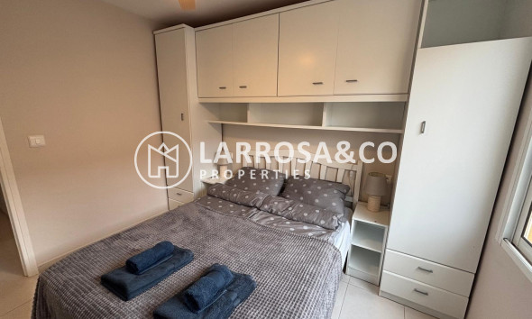 Resale - Apartment - Torrevieja - Playa de los Naufragos