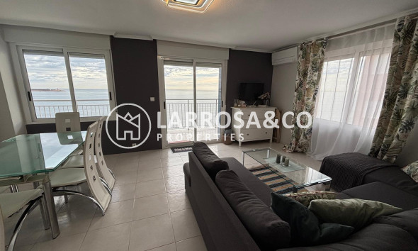 Resale - Apartment - Torrevieja - Playa de los Naufragos