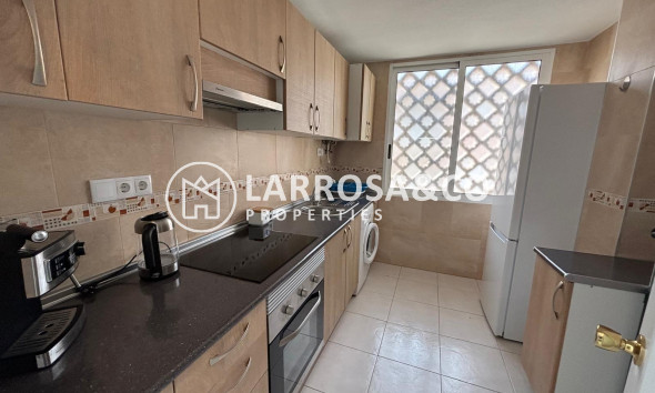 Resale - Apartment - Torrevieja - Playa de los Naufragos
