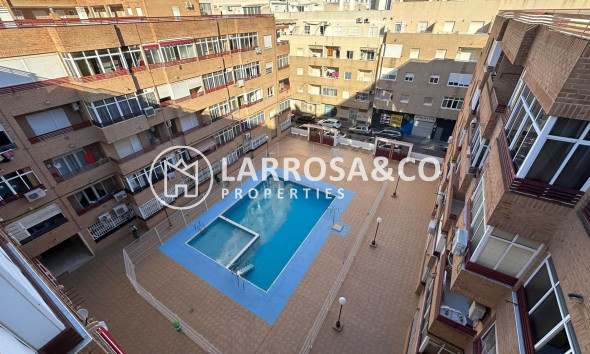 Herverkoop - Apartment - Torrevieja - Centro