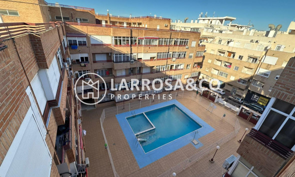 Herverkoop - Apartment - Torrevieja - Centro