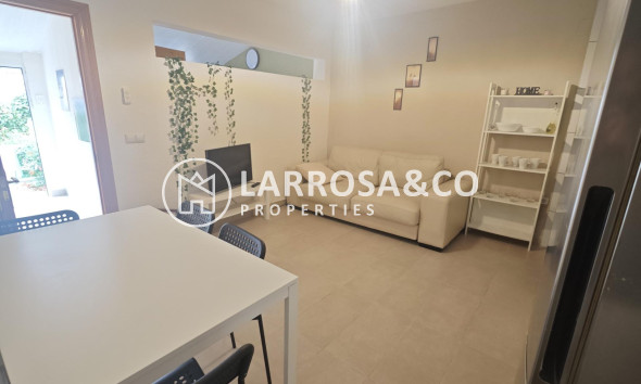 Resale - Bungalow - Torrevieja - Playa del cura