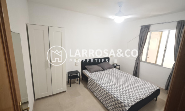 Resale - Bungalow - Torrevieja - Playa del cura