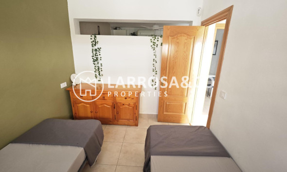 Resale - Bungalow - Torrevieja - Playa del cura