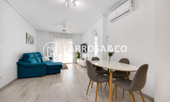 Reventa - Bungalow - Torrevieja - Aguas Nuevas