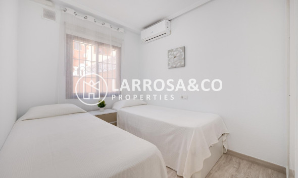 Reventa - Bungalow - Torrevieja - Aguas Nuevas