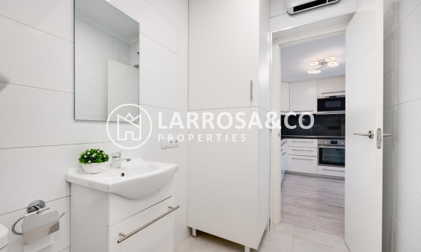 Reventa - Bungalow - Torrevieja - Aguas Nuevas