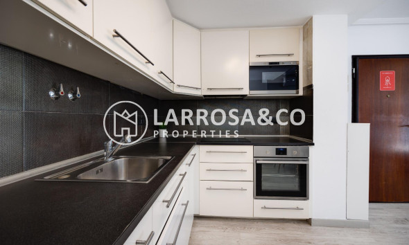 Reventa - Bungalow - Torrevieja - Aguas Nuevas