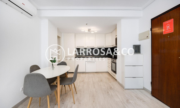 Reventa - Bungalow - Torrevieja - Aguas Nuevas