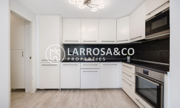 Reventa - Bungalow - Torrevieja - Aguas Nuevas