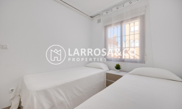 Reventa - Bungalow - Torrevieja - Aguas Nuevas