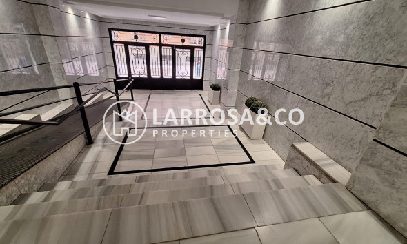 Herverkoop - Apartment - Torrevieja - Acequion