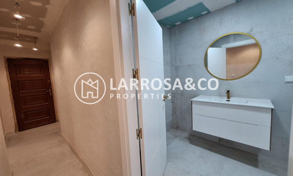 Herverkoop - Apartment - Torrevieja - Acequion