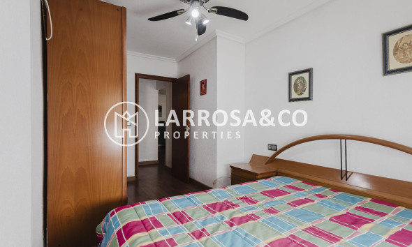 Resale - Apartment - Torrevieja - Playa del Acequión
