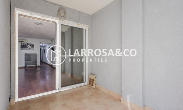 Resale - Apartment - Torrevieja - Playa del Acequión