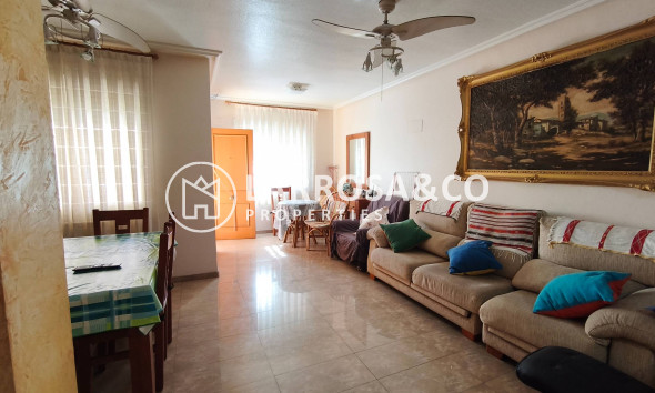 Resale - Apartment - Torrevieja - Estacion de autobuses